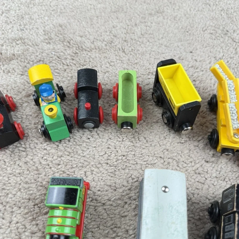 Lot of 13 Wood Train Cars Wooden Magnetic Various Brands Thomas The Train Brio